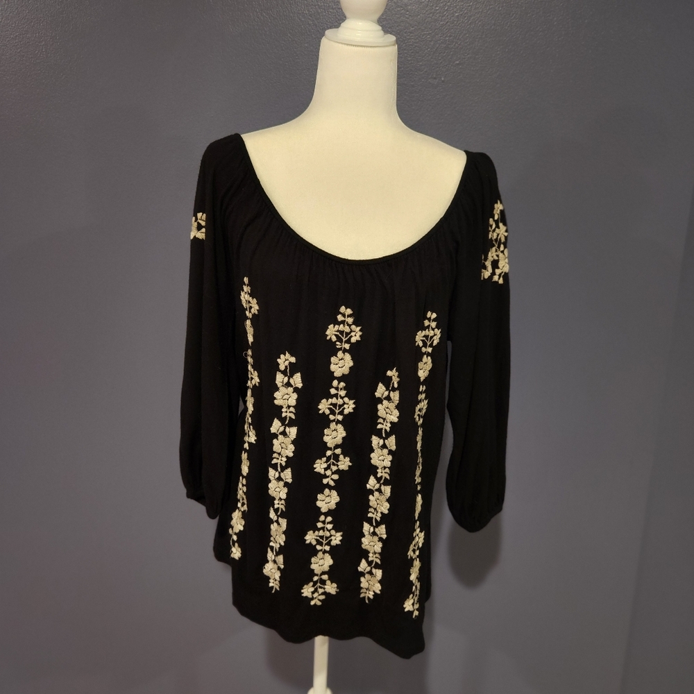 Karen Kane Black and Gold Embellished 3/4 Sleeve Blouse